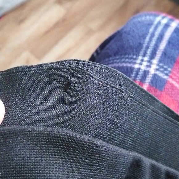 Mark black skirt waist 14.5-16.5 - Picture 6 of 6